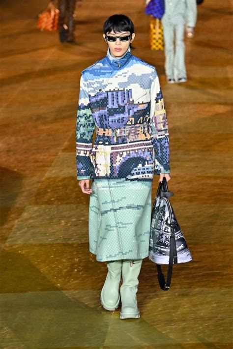 sfilata louis vuitton primavera estate 2021|Louis Vuitton, la gigantesca sfilata a Tokyo .